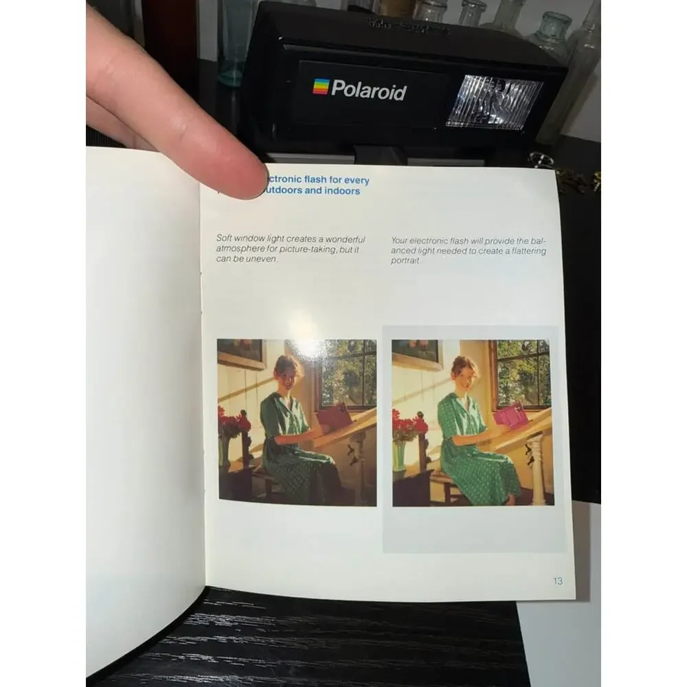 Vintage 1980's Polaroid Sun 600 LMS Light Instant Camera w original instructions